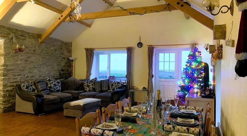 Photo of 4 Bed in Llanrhystud