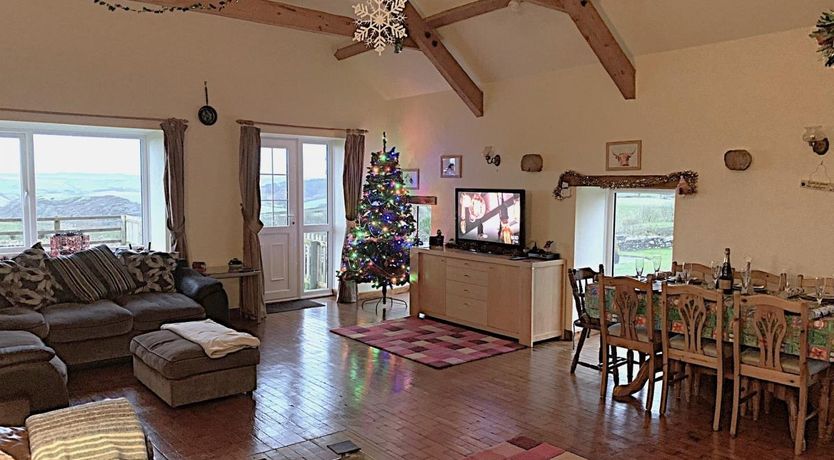 Photo of 4 Bed in Llanrhystud