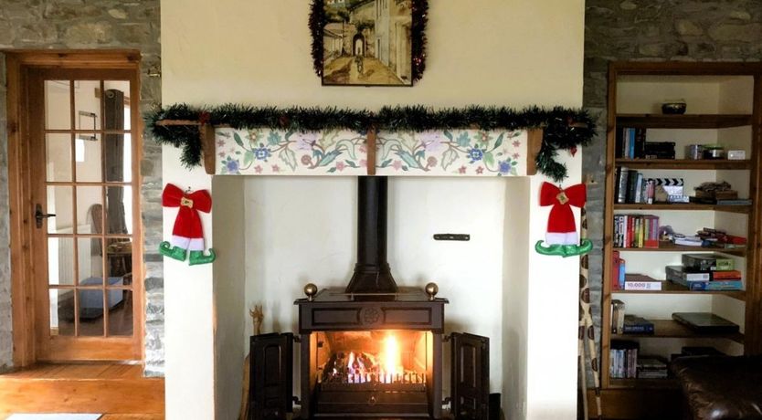 Photo of 4 Bed in Llanrhystud