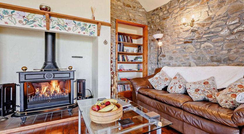 Photo of 4 Bed in Llanrhystud