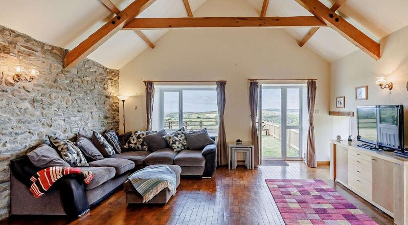 Photo of 4 Bed in Llanrhystud