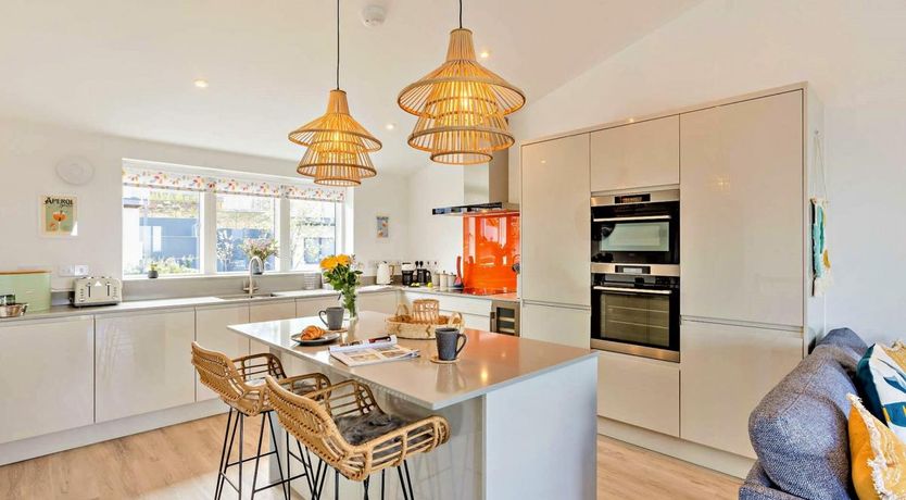 Photo of 3 Bed in Appledore