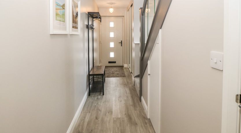 Photo of 1 Crud Y Mor