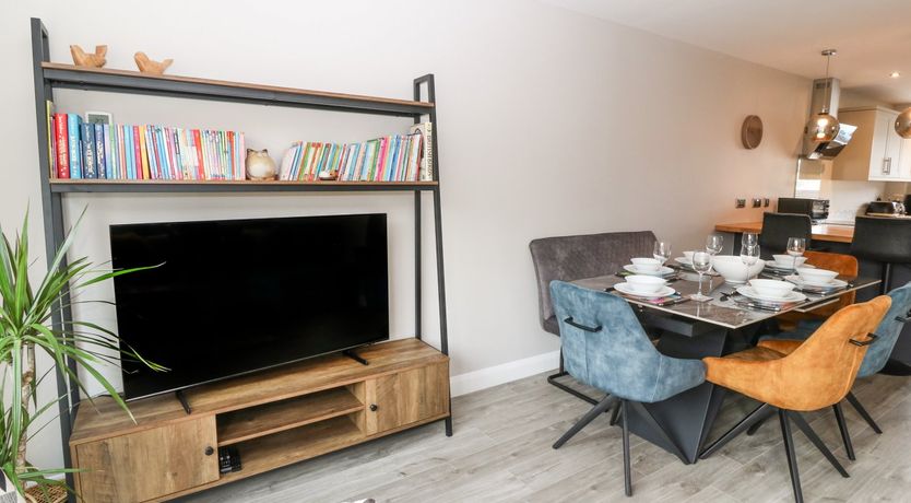 Photo of 1 Crud Y Mor