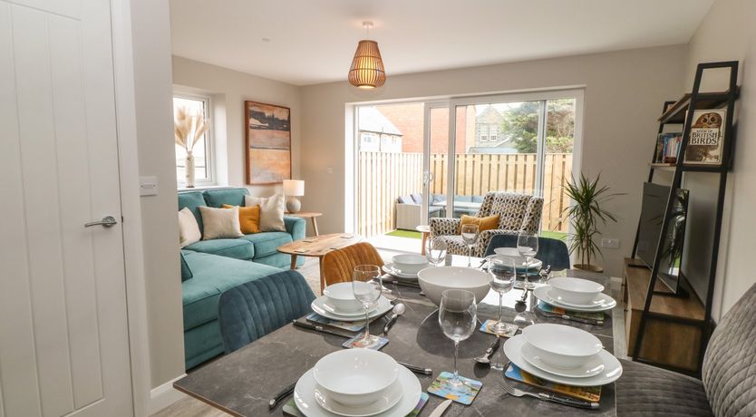 Photo of 1 Crud Y Mor