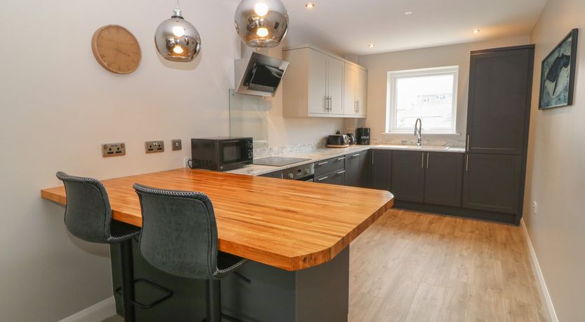 Photo of 1 Crud Y Mor