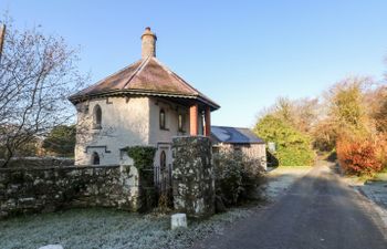 Llwyngwair Lodge Holiday Cottage