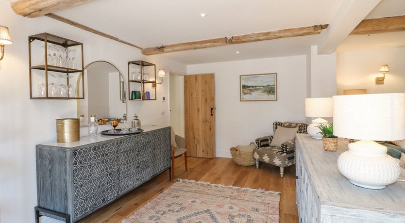 Photo of Lakeside Lodge