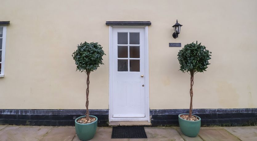 Photo of South Grange House & Cottage