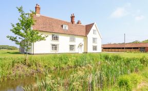 Photo of South Grange House & Cottage