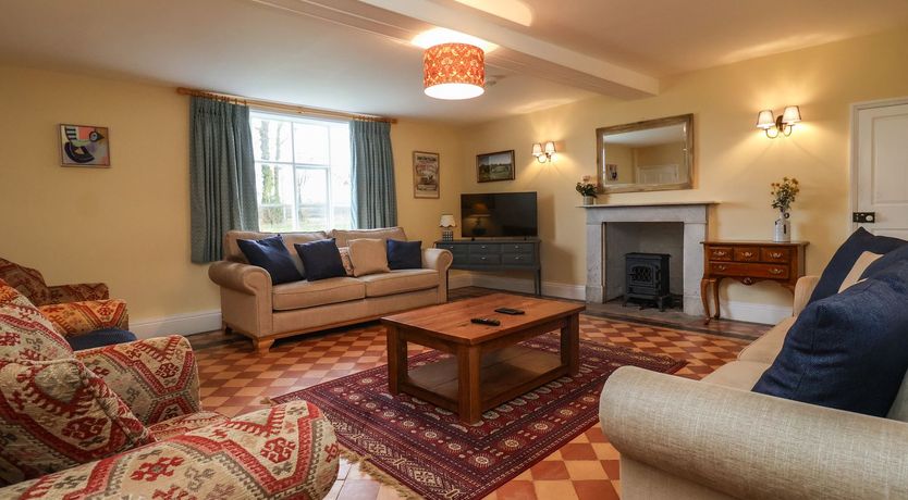 Photo of South Grange House & Cottage