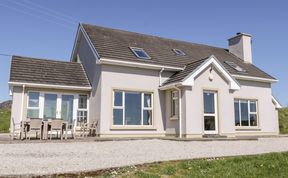 Photo of Inverbeg Cottage 1