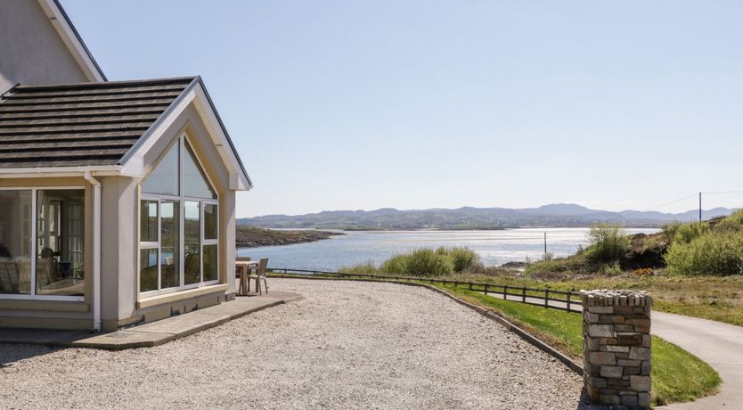 Photo of Inverbeg Cottage 1