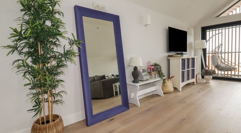 Photo of 5 Longshore