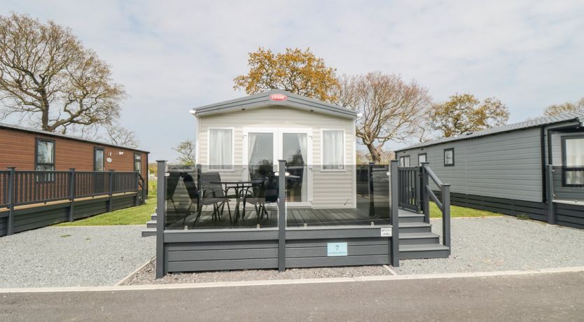 Photo of Lodge 7 - Seabreeze Retreat