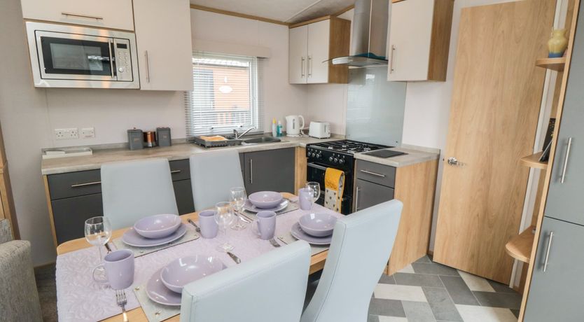 Photo of Lodge 7 - Seabreeze Retreat