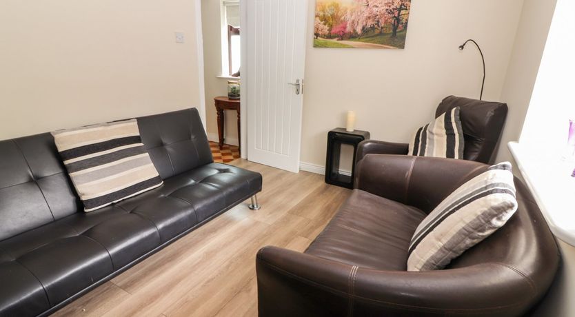 Photo of Sweeney's Cottage