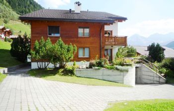 Tgèsa Bostgé Grubenmann Holiday Home