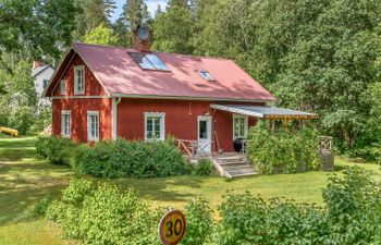 Bäcklunda Holiday Home