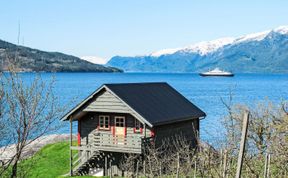 Photo of Hardangerrorbu