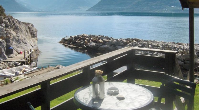 Photo of Hardangerrorbu