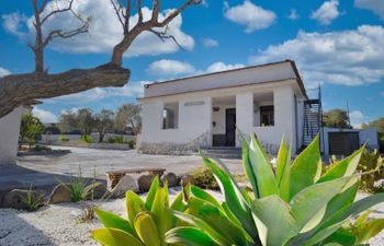Brunella Holiday Home