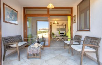 Robby Holiday Home