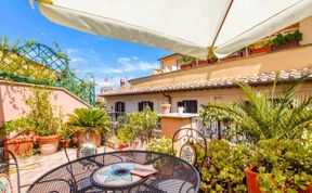 Photo of Charming Terrace