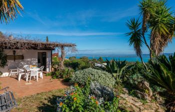 Sea View Holiday Home