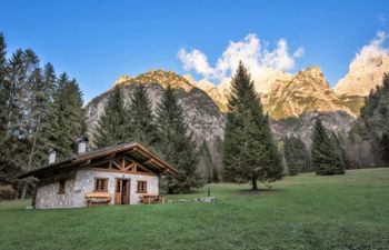 Baita Valon Alpine Hideaway Holiday Home