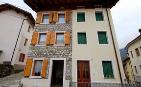 Photo of Albergo Diffuso - Cjasa Ressa