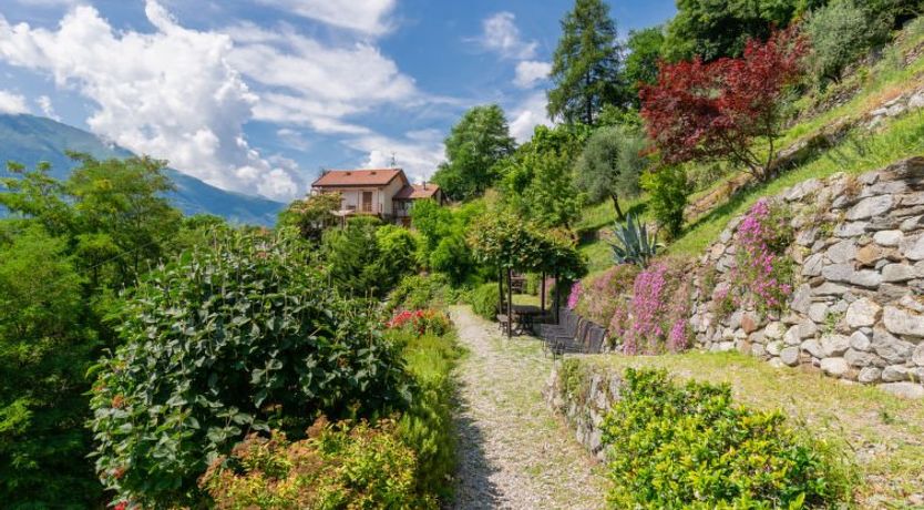 Photo of 705 Apartment 3