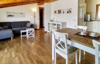 Torre del Lago Apartment