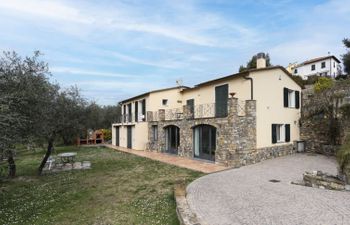 Costadoro Villa 4 Apartment