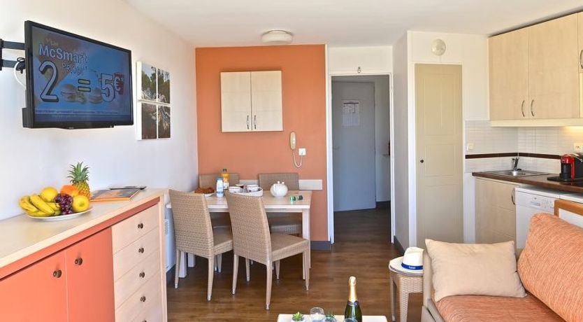 Photo of L'Esquinade (FH205)