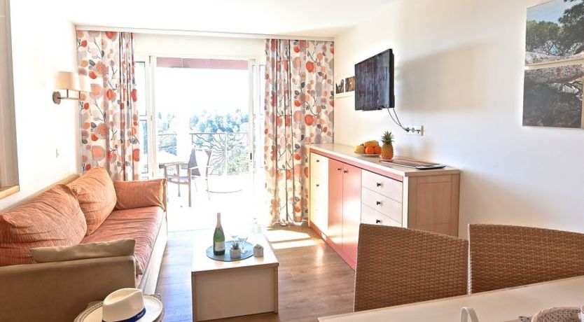 Photo of L'Esquinade (FH205)