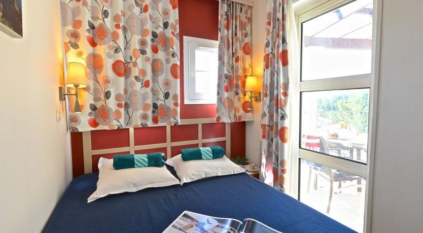 Photo of L'Esquinade (FH205)