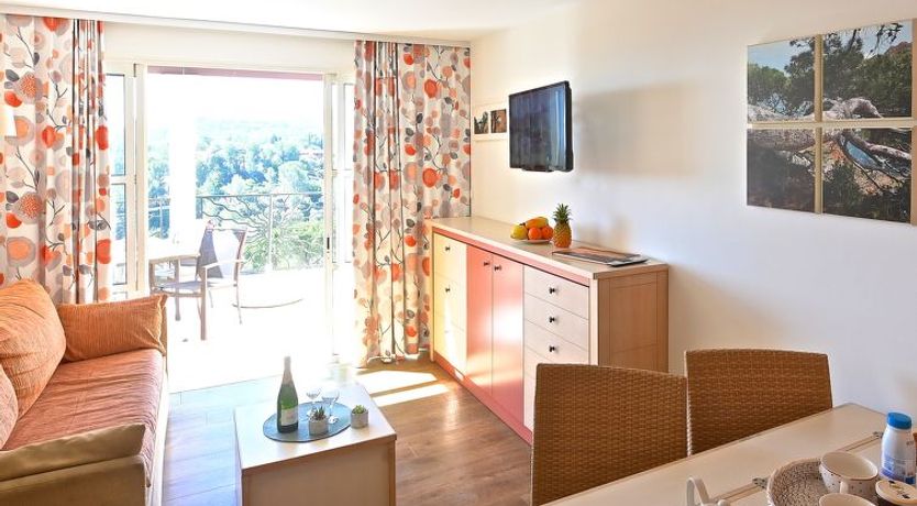 Photo of L'Esquinade (FH205)