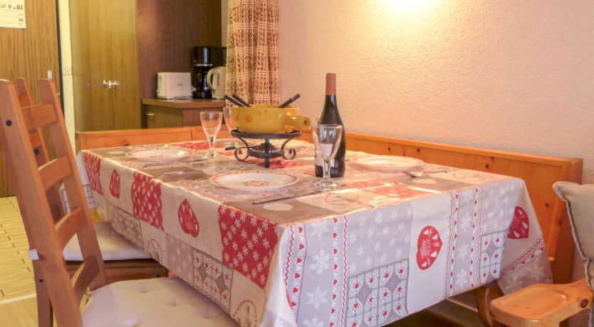 Photo of Pasadena Apartment 2