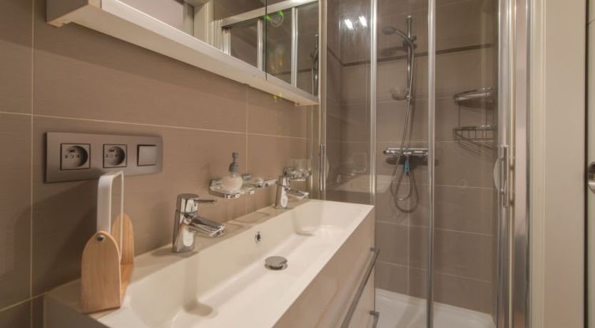 Photo of Sea Breeze Apartment 4