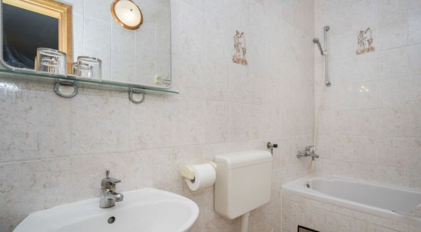 Photo of Hilde Blue Apartment 4