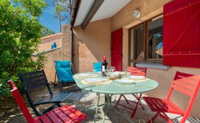 Photo of Les Cracks - Les As Holiday Home 9