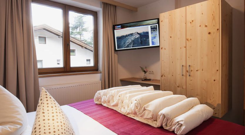 Photo of Falkner Apartment 13