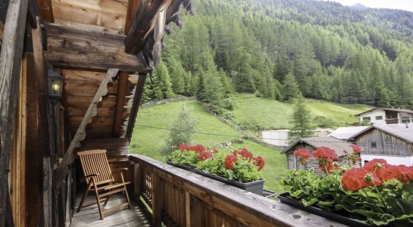 Photo of Beim Holzschnitzer