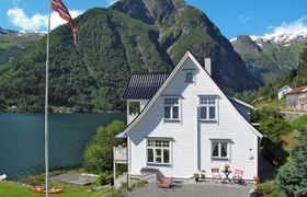 Villa Esefjord (FJS003) Holiday Home