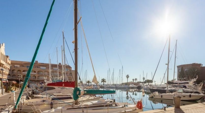 Photo of Port de La Gavine Apartment 24