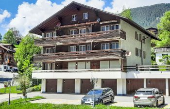 Chalet Wyssefluh Apartment 3 Holiday Home