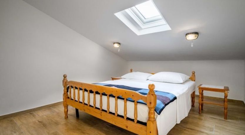 Photo of Hilde Red Apartment 11