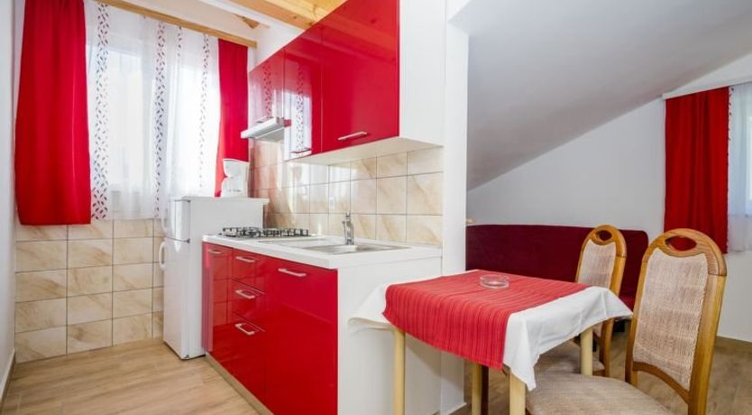 Photo of Hilde Red Apartment 11