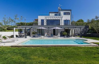Villa Sonja Holiday Home